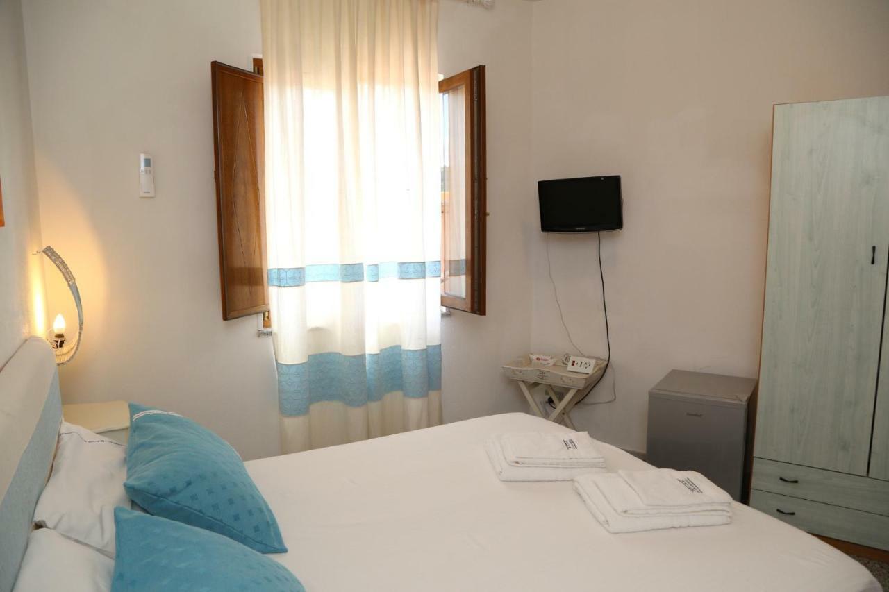Il Tramonto Bed & Breakfast Castelsardo Bagian luar foto