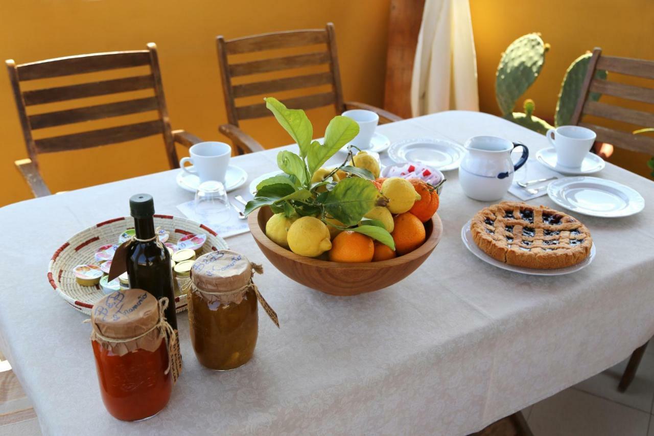 Il Tramonto Bed & Breakfast Castelsardo Bagian luar foto